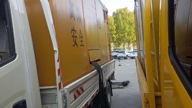 铁东如何判断柴油发电机组和UPS电源的切换时间是否符合要求？